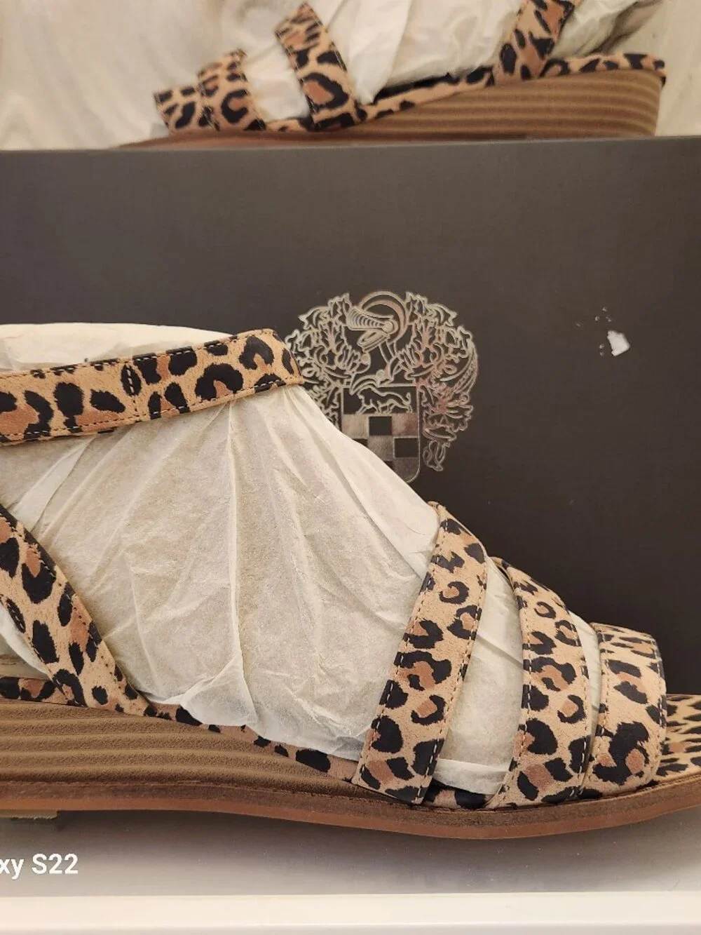 Vince Camuto Women’s Resensa Leather Demi Wedge Sandals Leopard Size 9.5 Wide